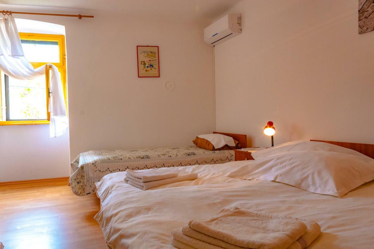 Kuca Za Odmor Kornic Vila Exterior foto